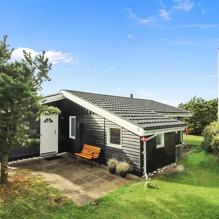 Сasa de vacaciones Alice - 1-3km From The Sea By Interhome