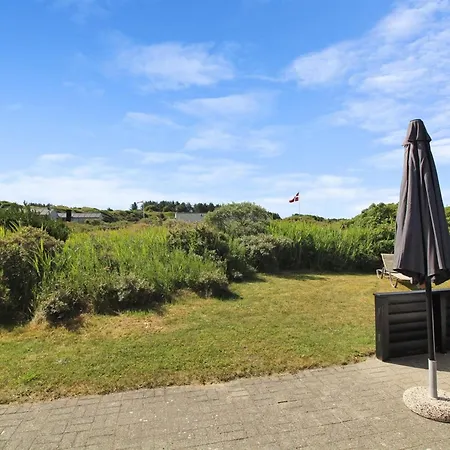 Alice - 1-3km From The Sea By Interhome *